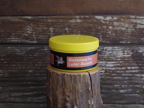 Baume à la cire d'abeille B&E - Art.B-3803 Nourrit et imperméabilise le cuir, le rend doux et souple dans la durée. 250gr 10.-