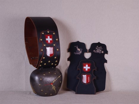 Sonnette "horloge" + modèle main - Modèle complet "horloge" 750.-